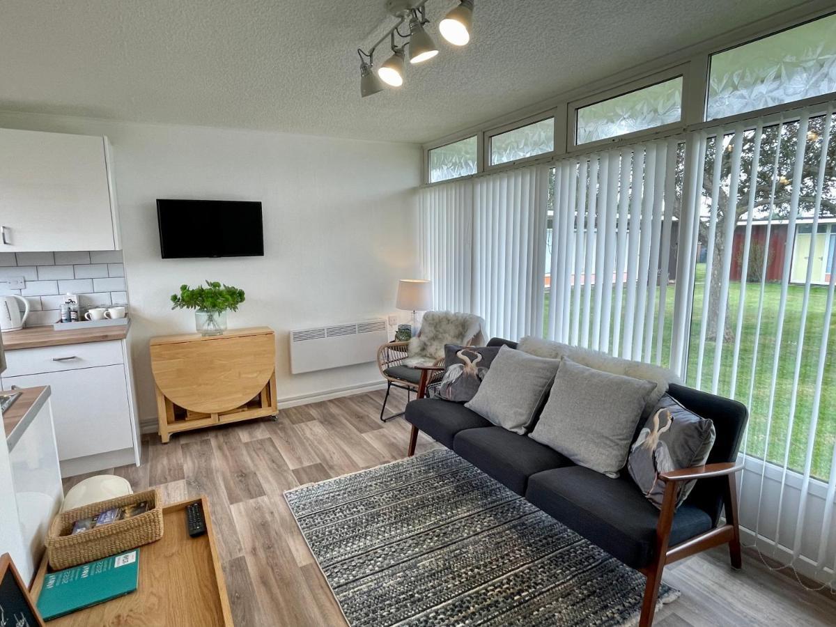 Chalet 197 Broadside Near Broads & Beaches *